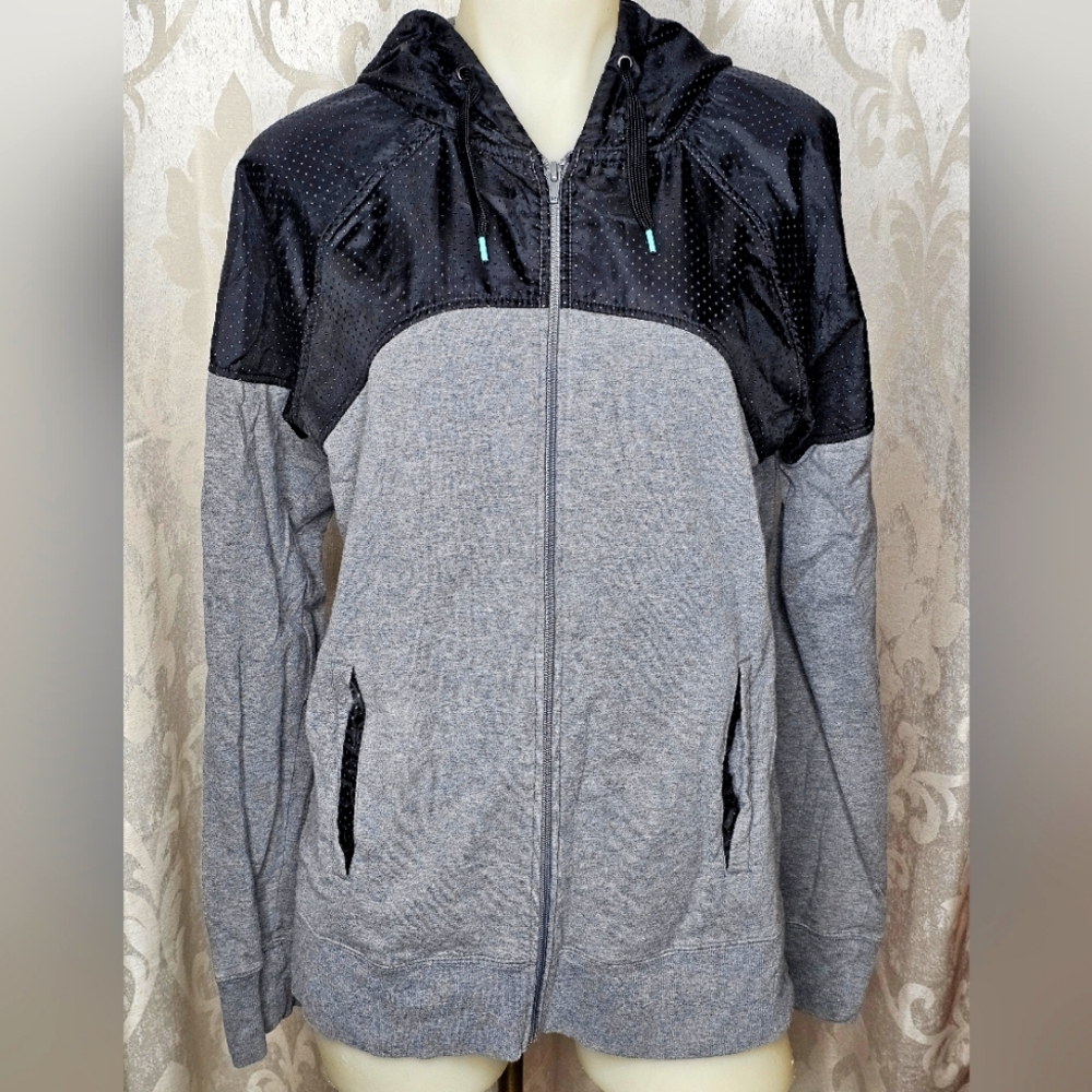 AMPLIFY MEN'S ZIPPERED HOODIE JACKET SIZE SMALL